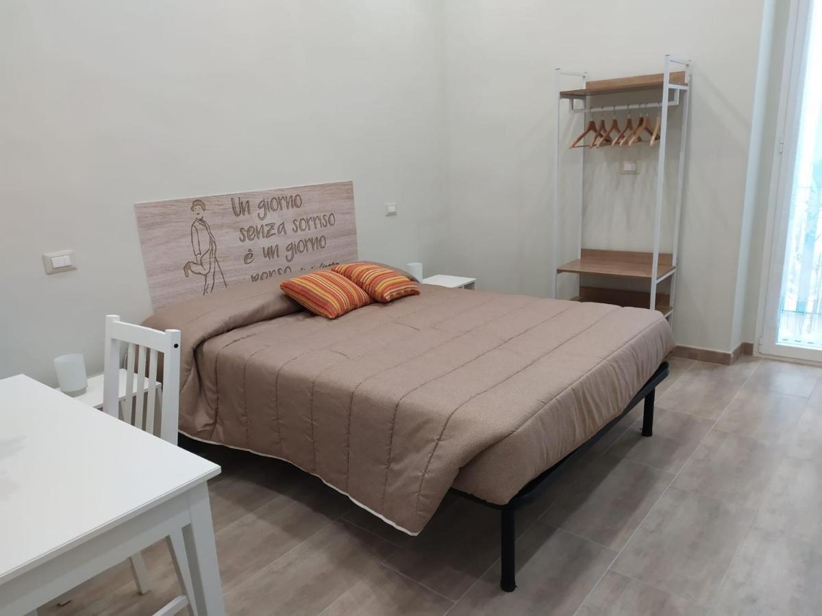 Dimora Sorriso Apartment Bari Exterior photo