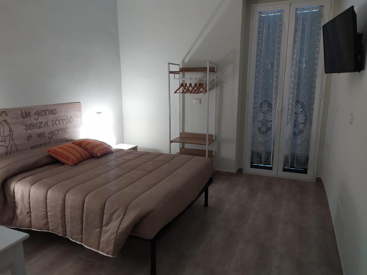 Dimora Sorriso Apartment Bari Exterior photo