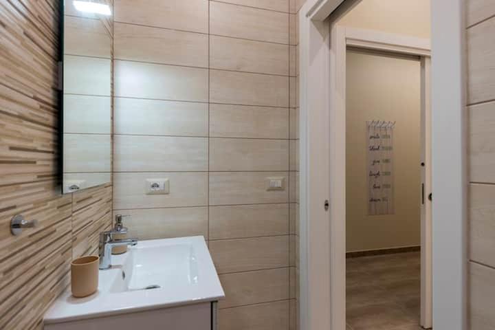 Dimora Sorriso Apartment Bari Exterior photo